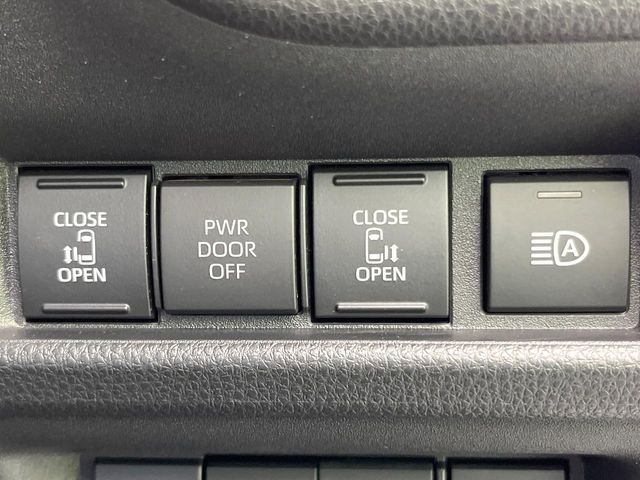 TOYOTA SIENTA HYBRID 2023 Image 31