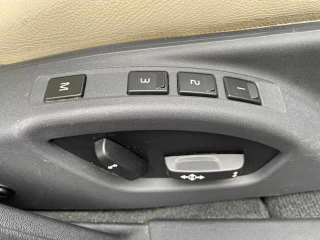 VOLVO S60 2017 Image 31