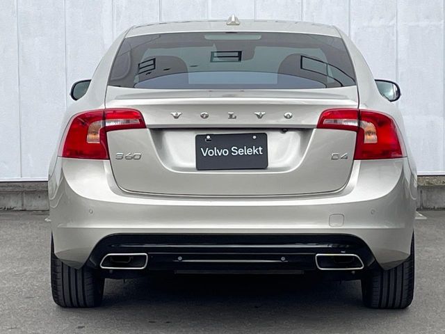 VOLVO S60 2017 Image 31