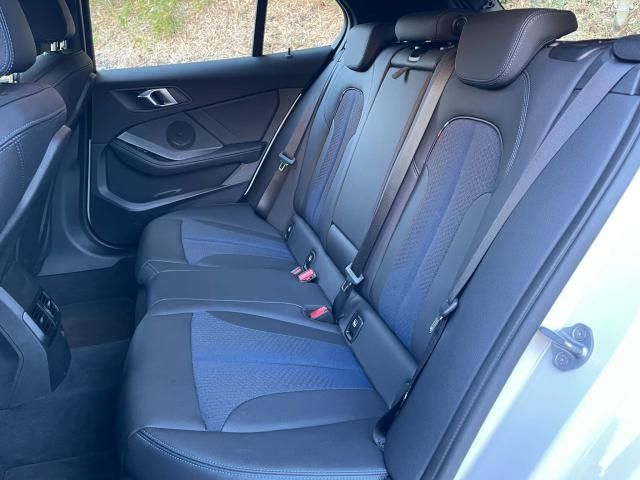BMW 1SERIES 2023 Image 31