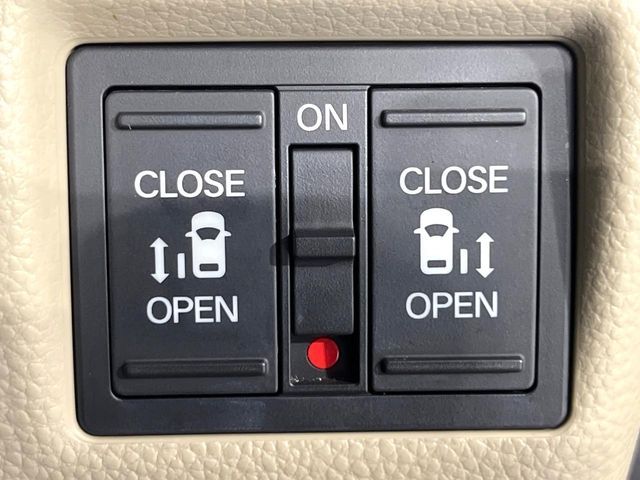 HONDA N BOX 2018 Image 31