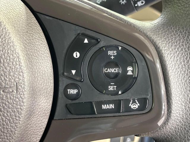 HONDA N BOX 2018 Image 31