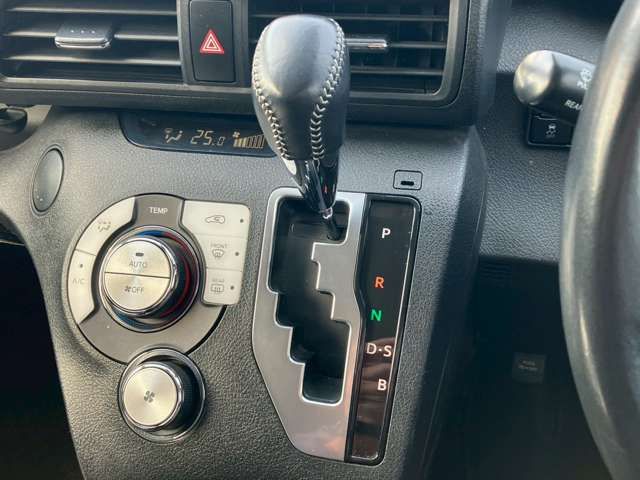 TOYOTA SIENTA 2018 Image 31