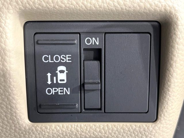 HONDA N BOX 2018 Image 31