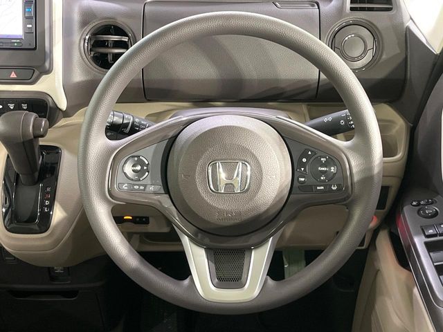 HONDA N BOX 2018 Image 31