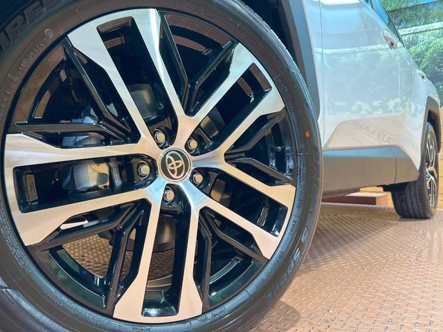 TOYOTA RAV4 HYBRID 4WD 2026 Image 31