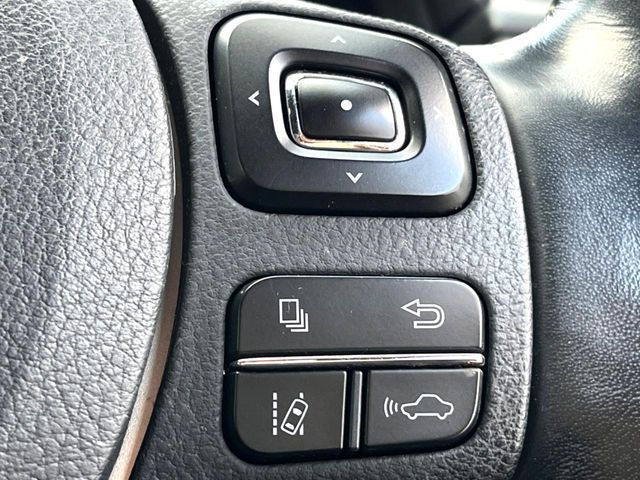 TOYOTA LEXUS RC300H 2016 Image 31