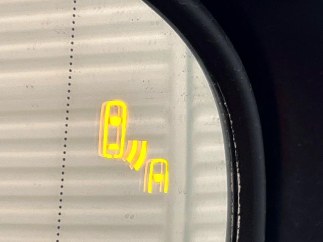 TOYOTA LEXUS RC300H 2016 Image 31