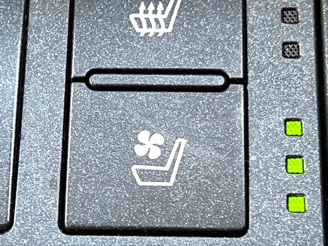 TOYOTA LEXUS RC300H 2016 Image 31