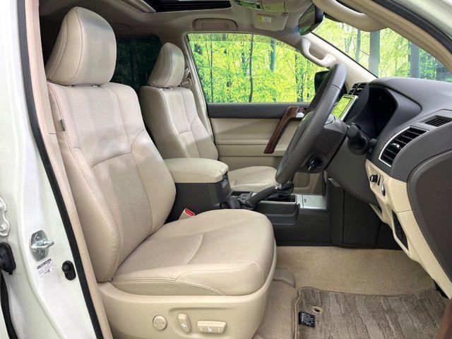 TOYOTA LANDCRUISER PRADO 2022 Image 31