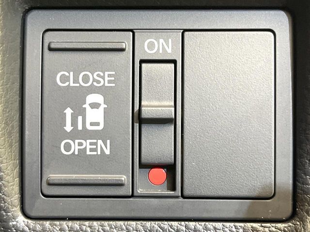 HONDA N BOX CUSTOM 2023 Image 31