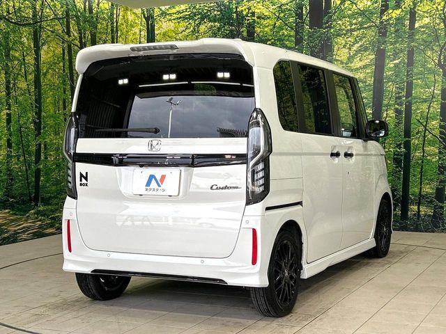 HONDA N BOX CUSTOM 2023 Image 31