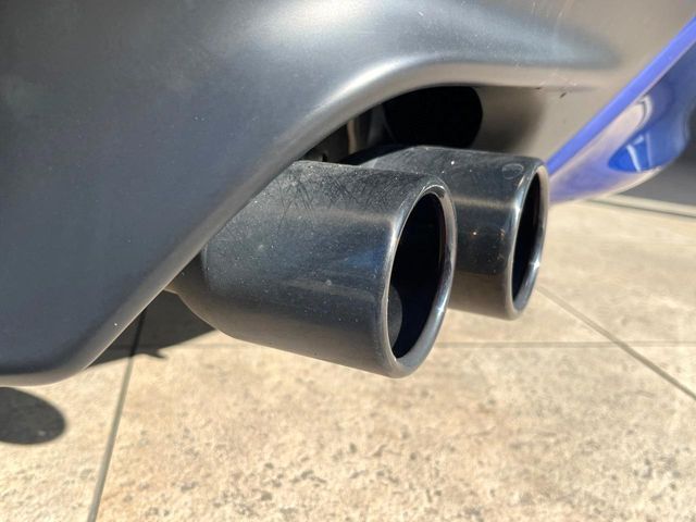 TOYOTA LEXUS IS300H 2018 Image 31