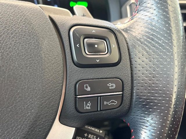 TOYOTA LEXUS IS300H 2018 Image 31