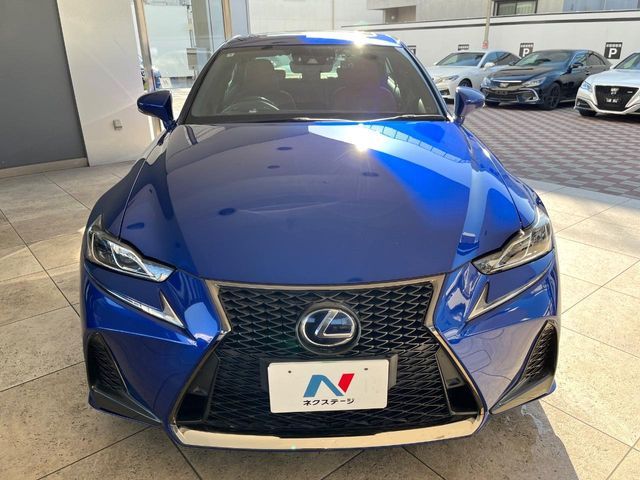 TOYOTA LEXUS IS300H 2018 Image 31