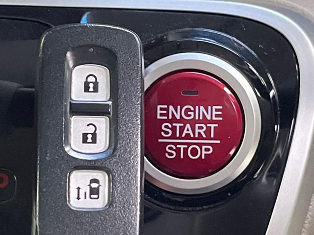 HONDA N BOX 2015 Image 31