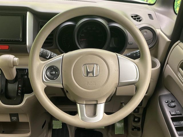 HONDA N BOX 2015 Image 31