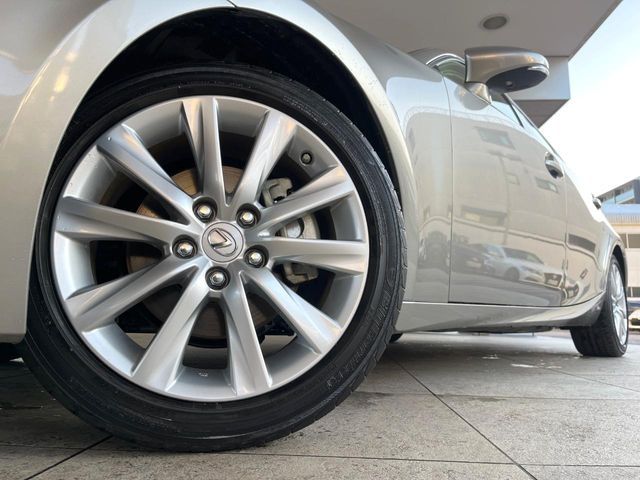 TOYOTA LEXUS IS300H 2013 Image 31