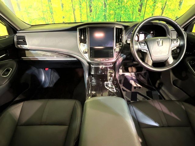 TOYOTA CROWN SEDAN HYBRID 4 2016 Image 31