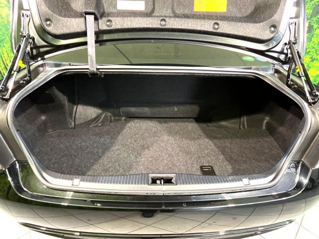 TOYOTA CROWN SEDAN HYBRID 4 2016 Image 31