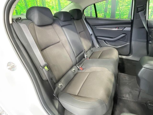 MAZDA 3 SEDAN 2019 Image 31