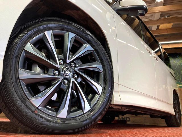 TOYOTA VOXY HYBRID 2023 Image 31