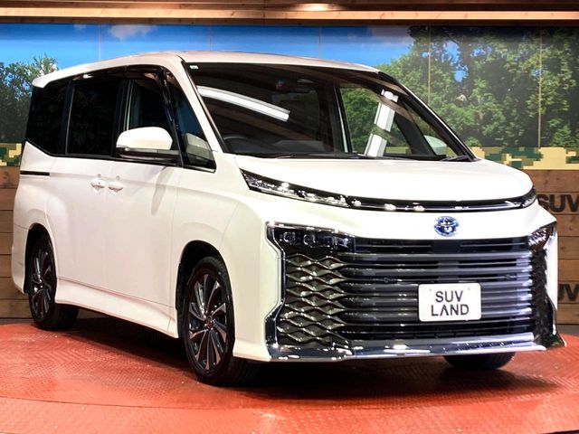 TOYOTA VOXY HYBRID 2023 Image 31