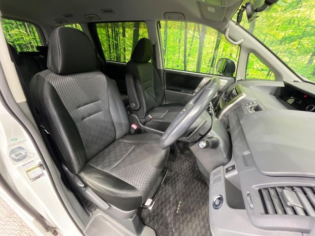 TOYOTA NOAH 2007 Image 31