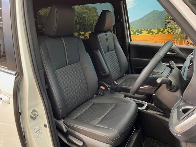 TOYOTA NOAH HYBRID 4WD 2024 Image 31