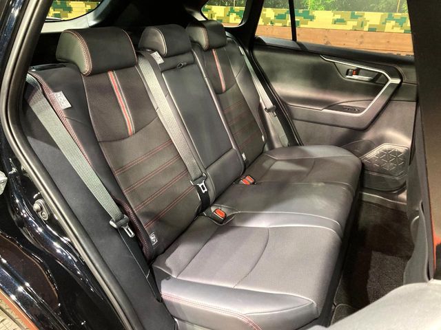 TOYOTA RAV4 PHV 2025 Image 31