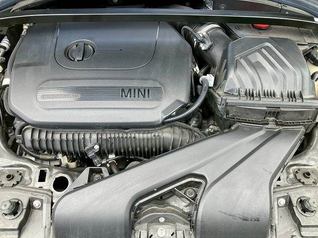 BMW MINI CLUBMAN 2019 Image 31