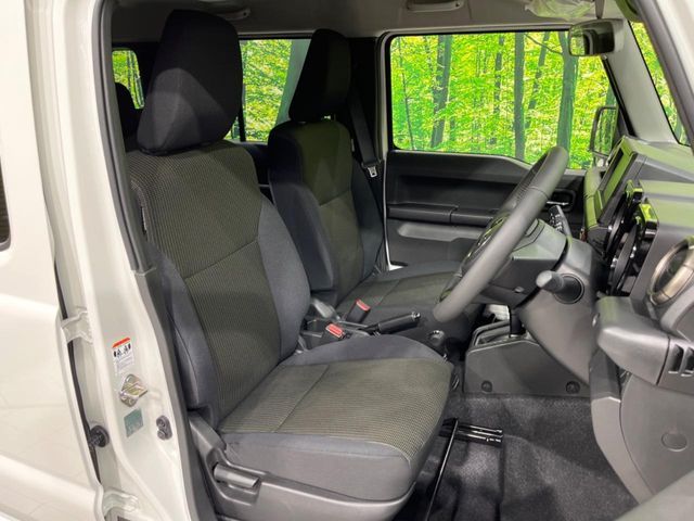 SUZUKI JIMNY NOMADE 2025 Image 31