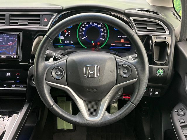 HONDA SHUTTLE HYBRID 2015 Image 31