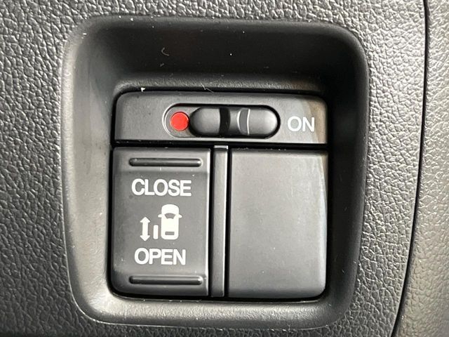 HONDA N BOX 2014 Image 31