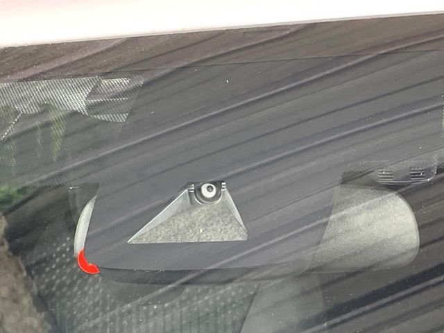 TOYOTA PRIUS 2019 Image 31