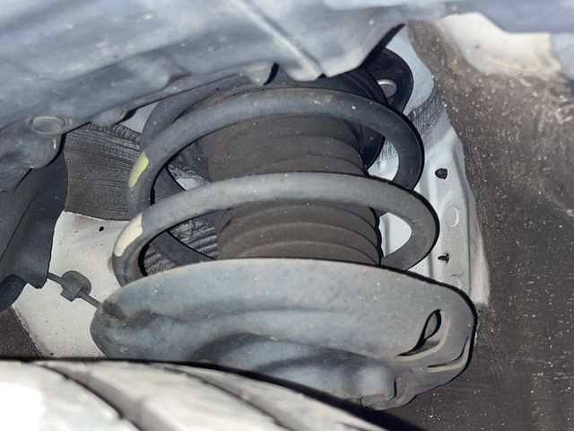 TOYOTA PRIUS 2019 Image 31