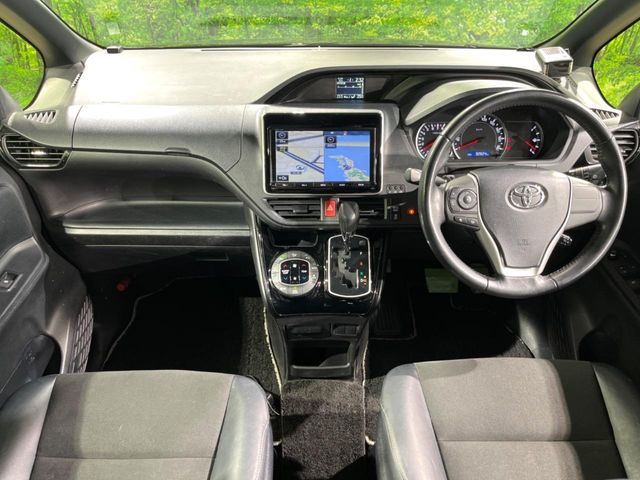 TOYOTA NOAH 2017 Image 31