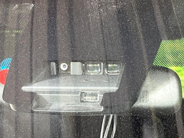 TOYOTA NOAH 2017 Image 31