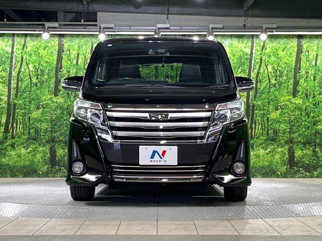 TOYOTA NOAH 2017 Image 31