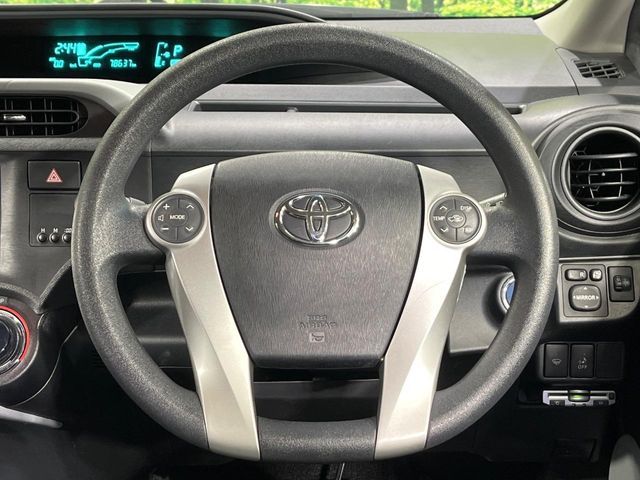 TOYOTA AQUA 2013 Image 31