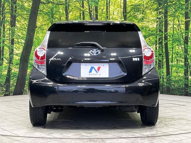 TOYOTA AQUA 2013 Image 31