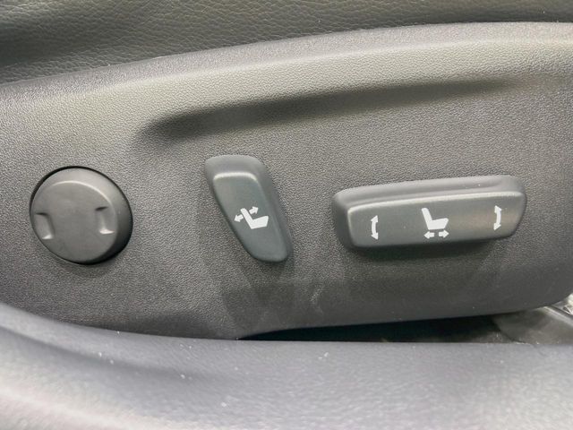 TOYOTA CAMRY HYBRID 2014 Image 31