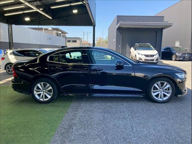 VOLVO S60 2020 Image 31