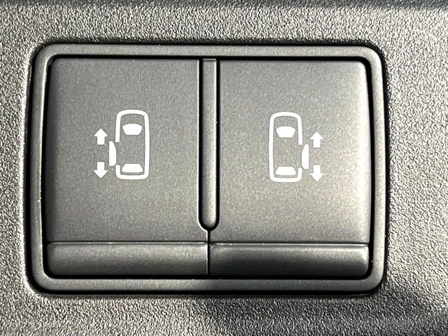 NISSAN SERENA  S-HYBRID 2018 Image 31