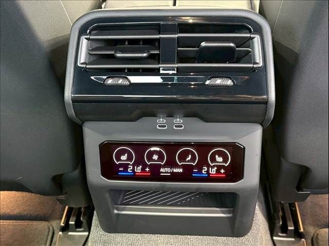 BMW 5SERIES SEDAN 2024 Image 31