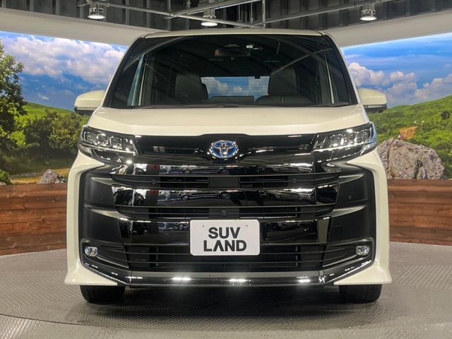 TOYOTA NOAH HYBRID 2023 Image 31