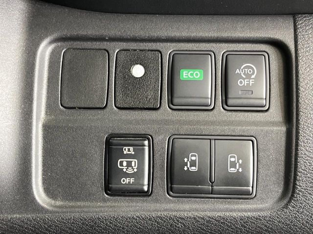 NISSAN SERENA  S-HYBRID 2018 Image 31