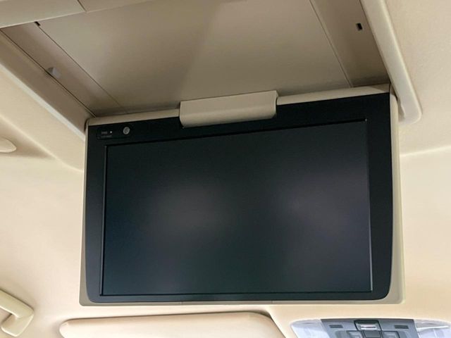 TOYOTA ALPHARD HYBRID 4WD 2019 Image 31