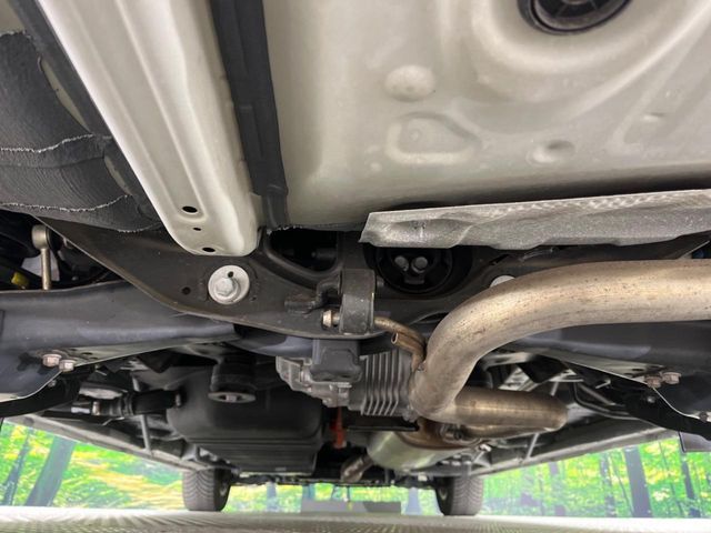 TOYOTA ALPHARD HYBRID 4WD 2019 Image 31