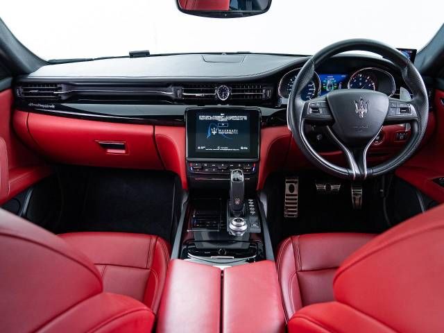 MASERATI QUATTROPORT 2019 Image 31